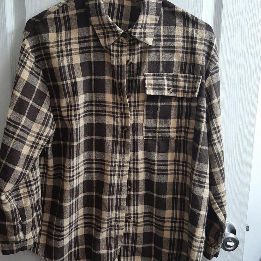 Romwe Brown Cream Plaid Button Down Flannel Shirt Small Chest Pocket Long Sleeve